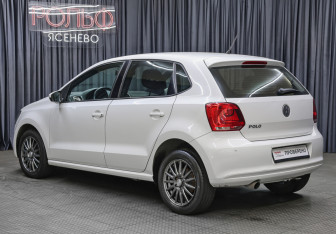 Подержанный автомобиль Volkswagen Polo Hatchback 2012 года (7 фото)