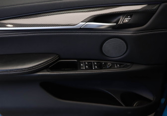 Подержанный автомобиль BMW X6 2019 года (27 фото)