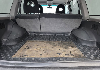 Подержанный автомобиль Mitsubishi Pajero Sport 2005 года (18 фото)