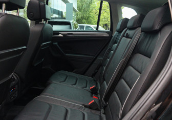 Подержанный автомобиль Volkswagen Tiguan 2019 года (8 фото)