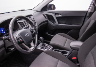Подержанный автомобиль Hyundai Creta 2019 года (10 фото)