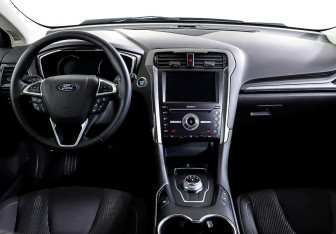 Подержанный автомобиль Ford Mondeo Wagon 2019 года (11 фото)