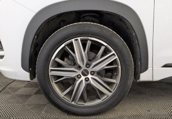 Подержанный автомобиль Exeed LX 2022 года (18 фото)