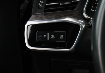 Подержанный автомобиль Audi A7 2020 года (21 фото)