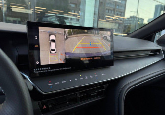 Новый Toyota Camry Sedan 2025 (3 фото)