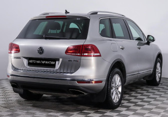 Подержанный автомобиль Volkswagen Touareg 2015 года (3 фото)