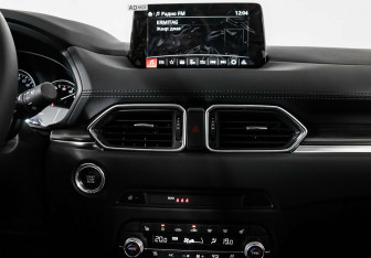 Подержанный автомобиль Mazda CX-5 2023 года (11 фото)