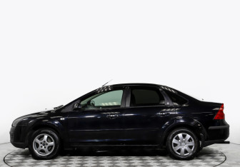 Подержанный автомобиль Ford Focus Sedan 2007 года (6 фото)