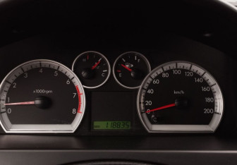 Подержанный автомобиль Chevrolet Aveo Sedan 2010 года (13 фото)