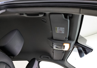 Подержанный автомобиль BMW X1 2022 года (23 фото)