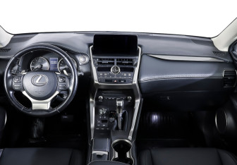 Подержанный автомобиль Lexus NX 2020 года (13 фото)