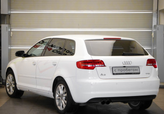 Подержанный автомобиль Audi A3 Hatchback 2012 года (6 фото)
