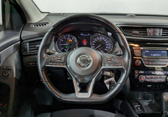Подержанный автомобиль Nissan Qashqai 2021 года (26 фото)