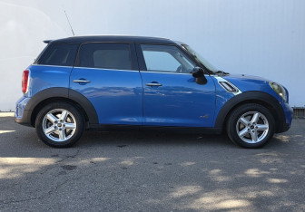 Подержанный автомобиль MINI Countryman 2012 года (4 фото)