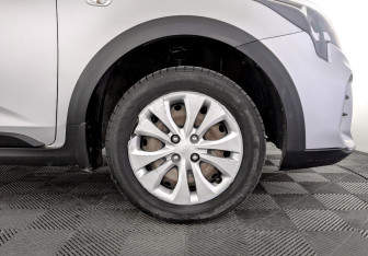 Подержанный автомобиль Kia Rio Hatchback 2021 года (17 фото)