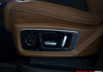 Подержанный автомобиль LiXiang L7 2024 года (15 фото)