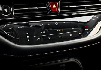 Подержанный автомобиль Москвич 3е 2023 года (26 фото)