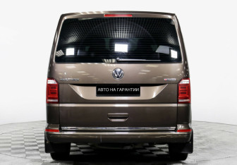 Подержанный автомобиль Volkswagen Multivan 2019 года (6 фото)