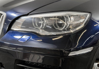 Подержанный автомобиль BMW X6 2013 года (8 фото)