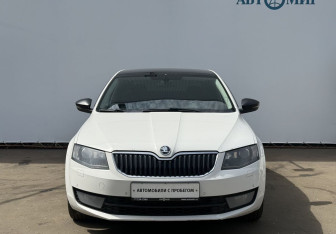 Подержанный автомобиль Skoda Octavia Liftback 2015 года (2 фото)