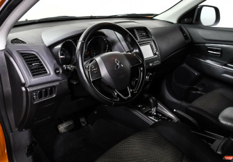 Подержанный автомобиль Mitsubishi ASX 2020 года (9 фото)