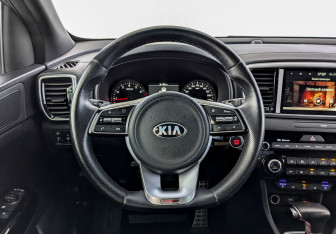 Подержанный автомобиль Kia Sportage 2021 года (22 фото)