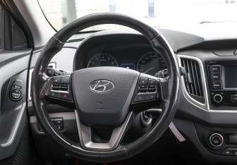 Подержанный автомобиль Hyundai Creta 2020 года (16 фото)