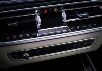 Подержанный автомобиль BMW X7 2019 года (20 фото)