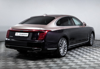Подержанный автомобиль Hongqi H9 2023 года (5 фото)