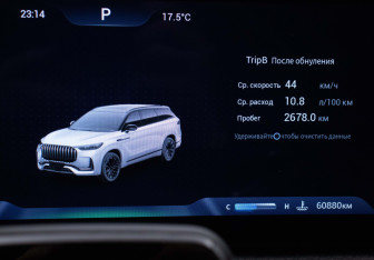 Подержанный автомобиль Jaecoo J8 2024 года (12 фото)