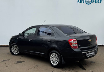 Подержанный автомобиль Chevrolet Cobalt Sedan 2014 года (6 фото)