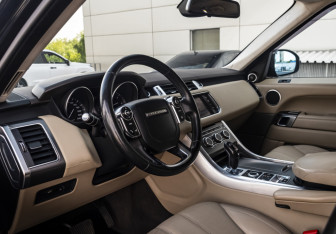 Подержанный автомобиль Land Rover Range Rover Sport 2013 года (9 фото)