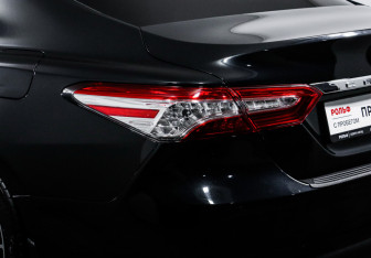 Подержанный автомобиль Toyota Camry Sedan 2023 года (16 фото)