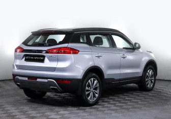Подержанный автомобиль Geely Atlas 2019 года (5 фото)