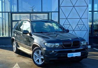 Подержанный автомобиль BMW X5 2005 года (3 фото)