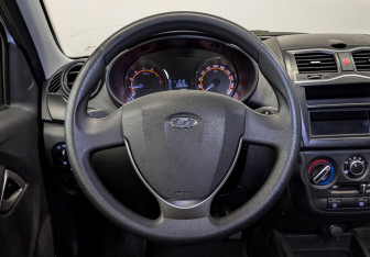 Подержанный автомобиль LADA (ВАЗ) Granta Sedan 2024 года (20 фото)