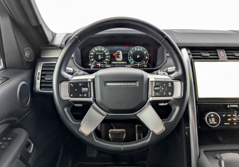 Подержанный автомобиль Land Rover Discovery 2021 года (22 фото)
