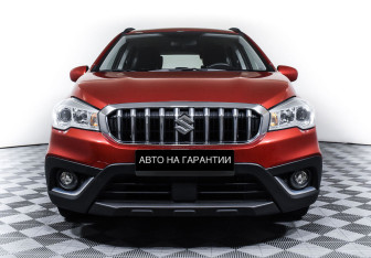 Подержанный автомобиль Suzuki SX4 Hatchback 2019 года (2 фото)