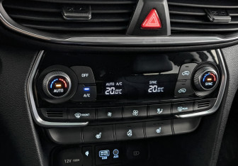 Подержанный автомобиль Hyundai Santa Fe 2020 года (21 фото)