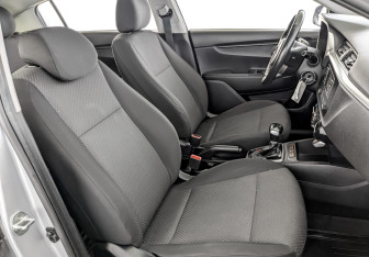 Подержанный автомобиль Kia Rio Hatchback 2021 года (23 фото)