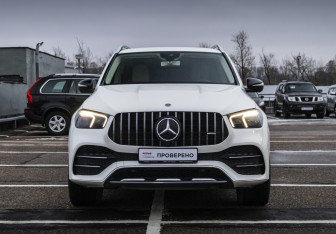 Подержанный автомобиль Mercedes-Benz GLE 2019 года (5 фото)