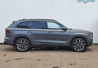 Подержанный автомобиль Geely Monjaro 2024 года (4 фото)