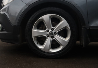 Подержанный автомобиль Opel Mokka 2013 года (18 фото)