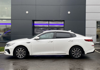 Подержанный автомобиль Kia Optima Sedan 2019 года (8 фото)
