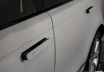 Подержанный автомобиль Land Rover Range Rover Velar 2022 года (24 фото)