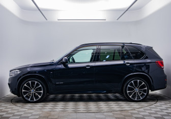 Подержанный автомобиль BMW X5 2015 года (8 фото)
