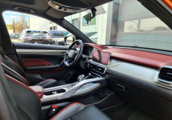 Подержанный автомобиль Geely Coolray 2020 года (10 фото)