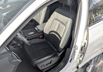 Подержанный автомобиль Audi A6 Sedan 2020 года (17 фото)