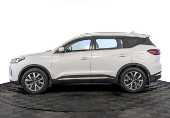 Подержанный автомобиль Chery Tiggo 7 Pro 2021 года (8 фото)