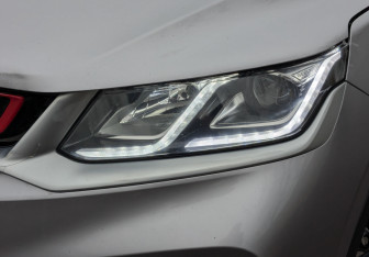 Подержанный автомобиль Geely Coolray 2022 года (11 фото)